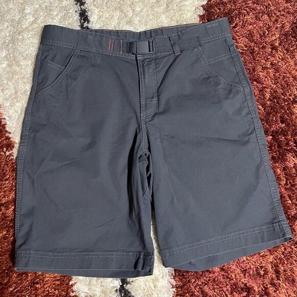 LL Bean Men's Outdoor Active Gray Shorts Size 35W - Picture 1 of 8